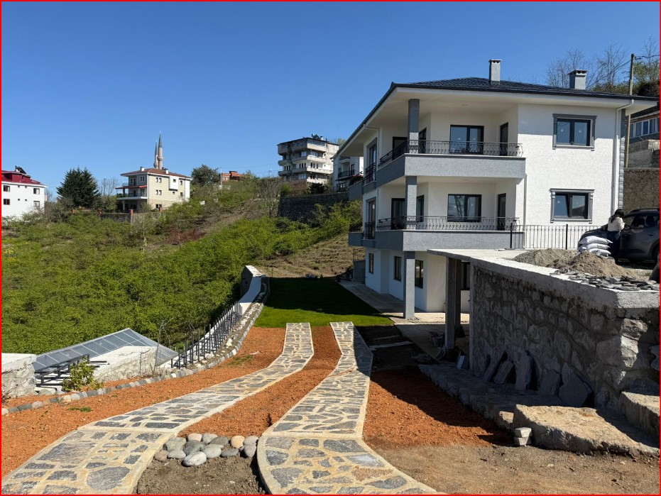 UĞURLU APARTMAN